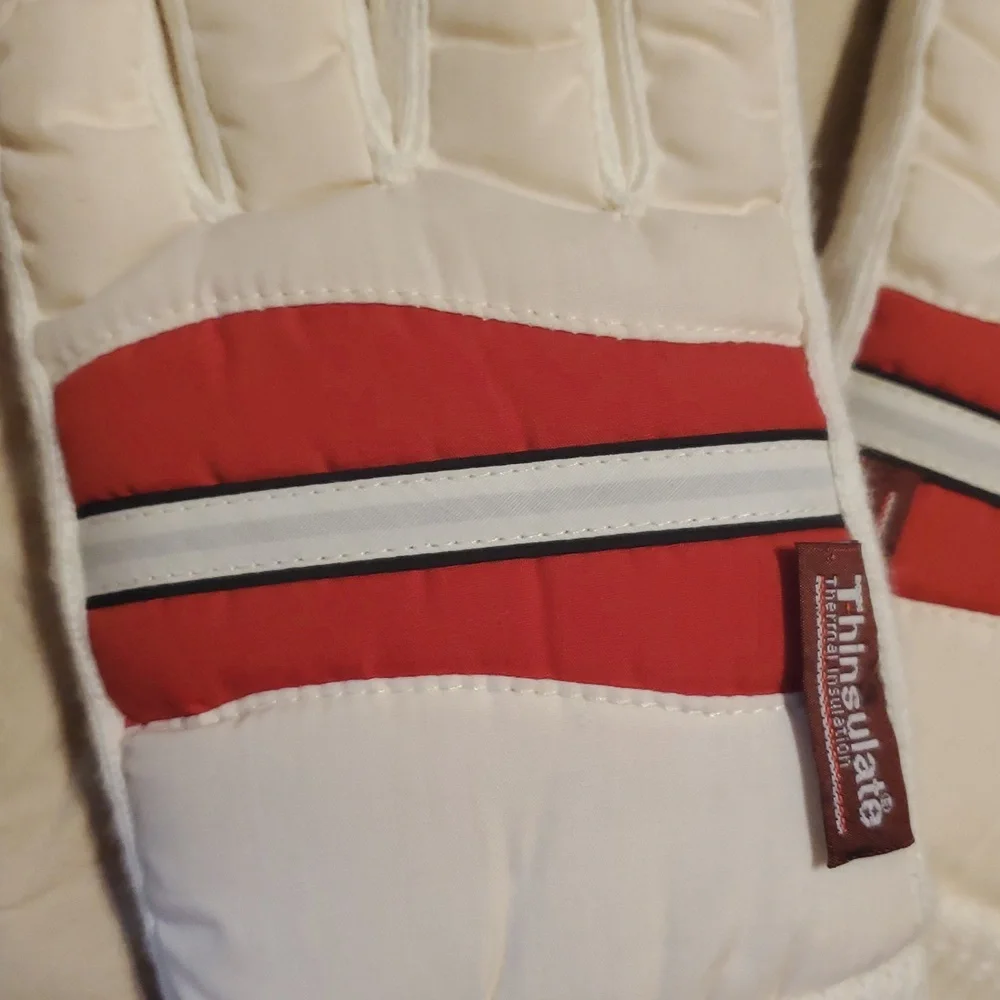 3M Thinsulate Red and White Gloves Unisex